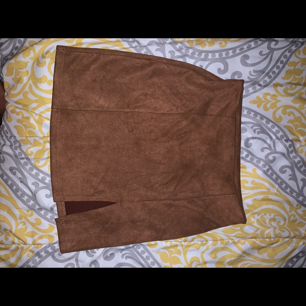 Windsor dress up skirt